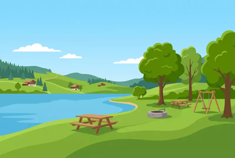 Illustration de la plage de Corbières : pelouse en pente douce vers le lac de la Gruyère, arbres, tables de pique-nique, foyer et place de jeux