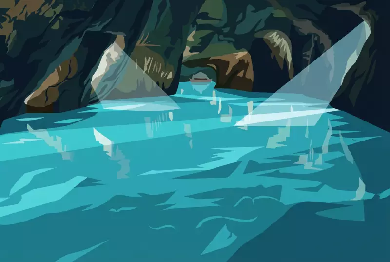 Lac souterrain de St‑Léonard: une balade en barque sous la roche