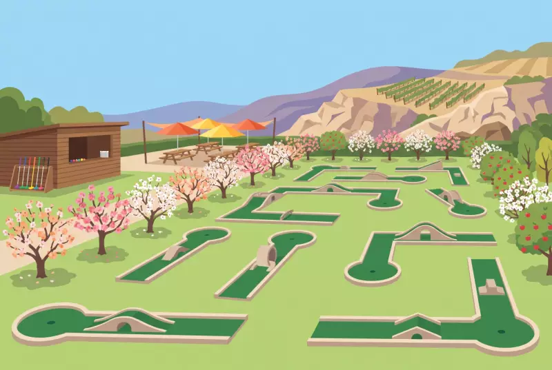 Illustration du minigolf de la Sarvaz à Saillon, ses pistes vertes et ses obstacles au milieu des vergers