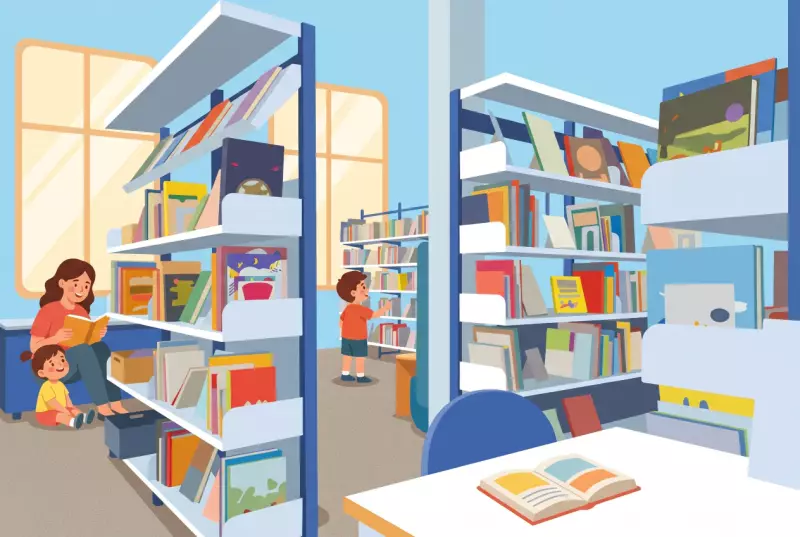 Illustration de la bibliothèque de Gland: rayonnages bleu et blanc remplis de livres colorés pour enfants, une maman lit à un tout-petit pendant qu'un enfant choisit un album près des grandes fenêtres.