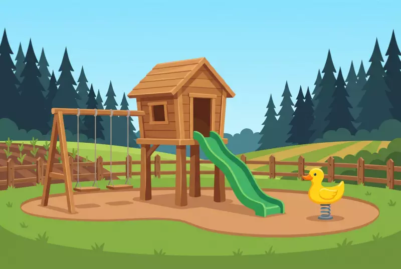 Illustration de la place de jeux du Collège du Jorat à Savigny : nid de corneille en bois avec toboggan, balançoire et canard à ressort à la lisière de la forêt