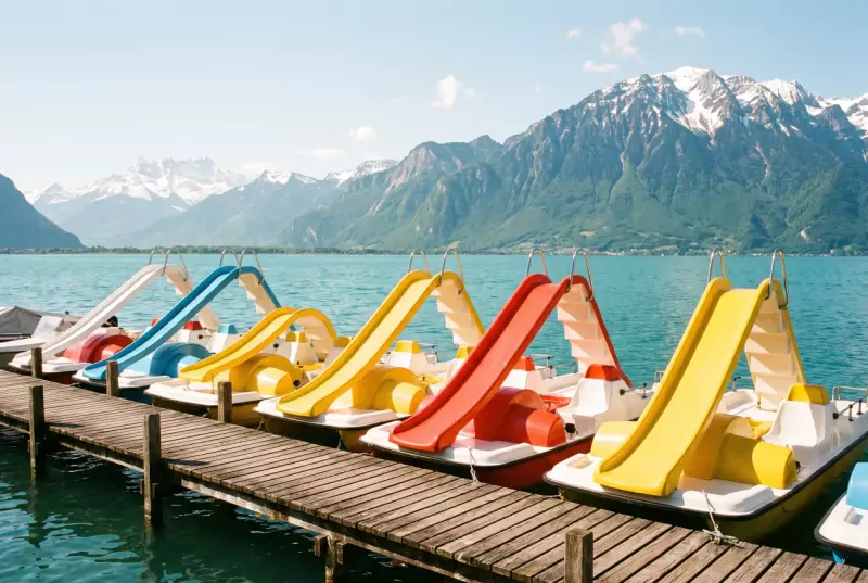 Pédalo en Suisse romande : où en louer en famille sur le Léman et les lacs